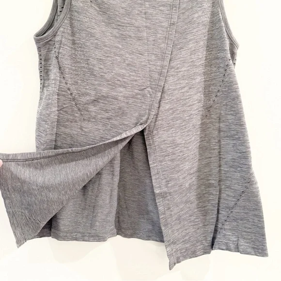 Athleta Foothill Seemless Tank - Picture 4 of 10